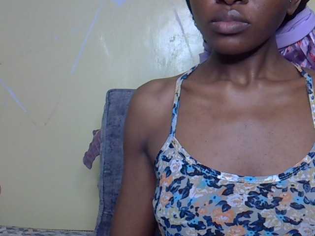 Eboniana live cam on BongaCams