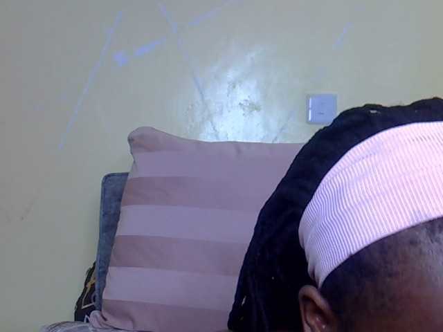 Eboniana live cam on BongaCams