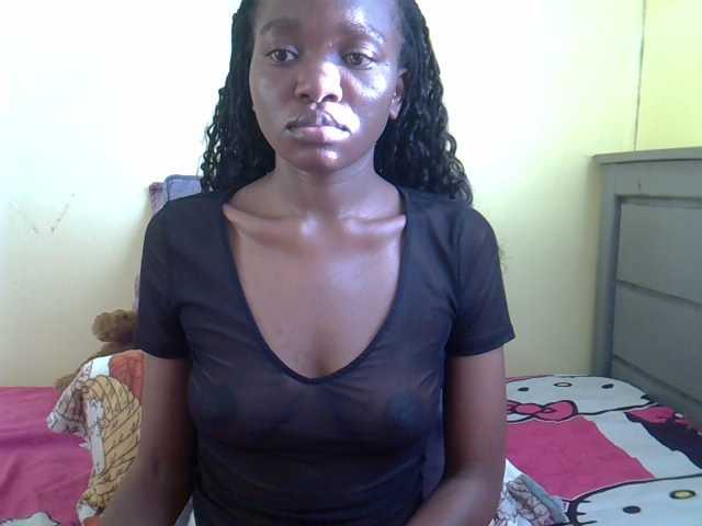 Eboniana live cam on BongaCams