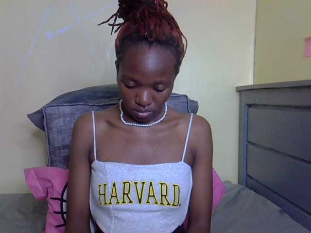 Eboniana live cam on BongaCams