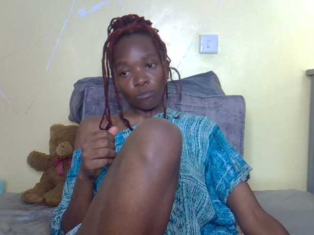 Eboniana live cam on BongaCams