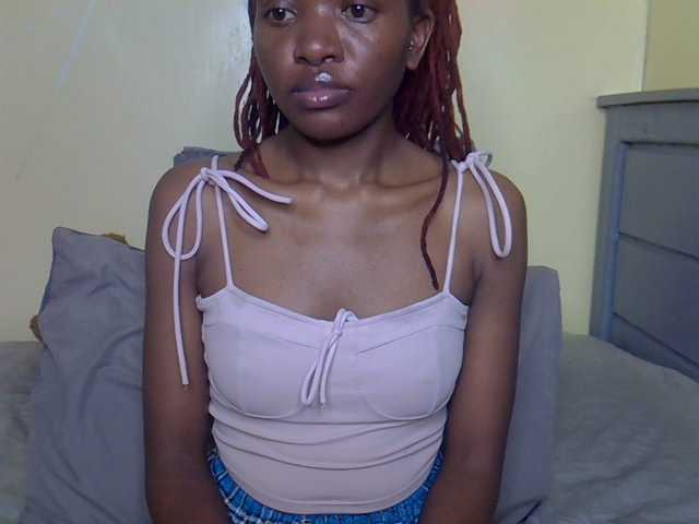 Eboniana live cam on BongaCams