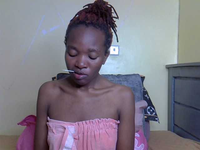Eboniana live cam on BongaCams