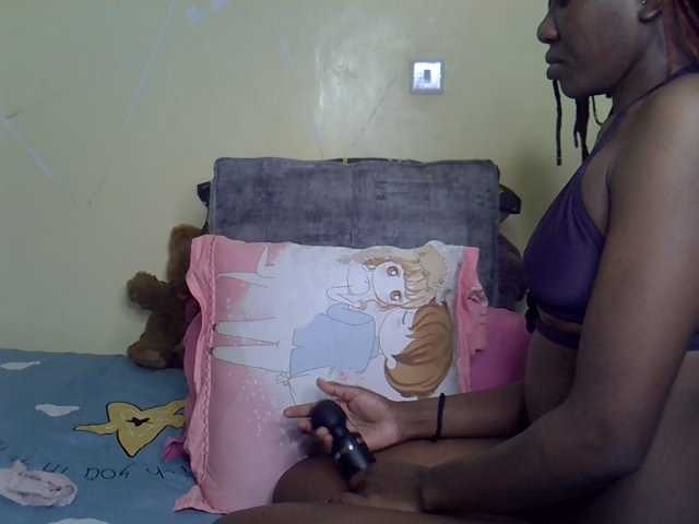 Eboniana live cam on BongaCams