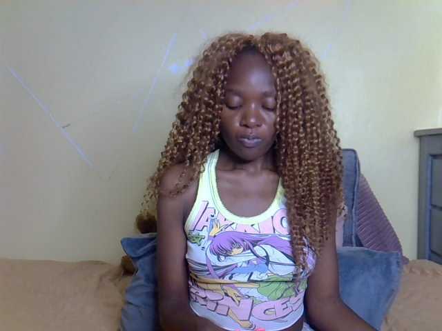Eboniana live cam on BongaCams