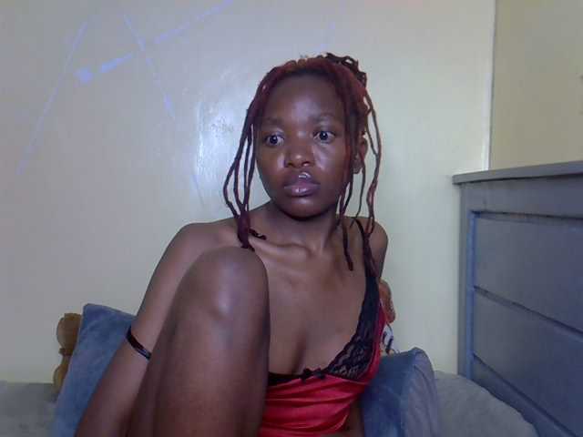 Eboniana live cam on BongaCams