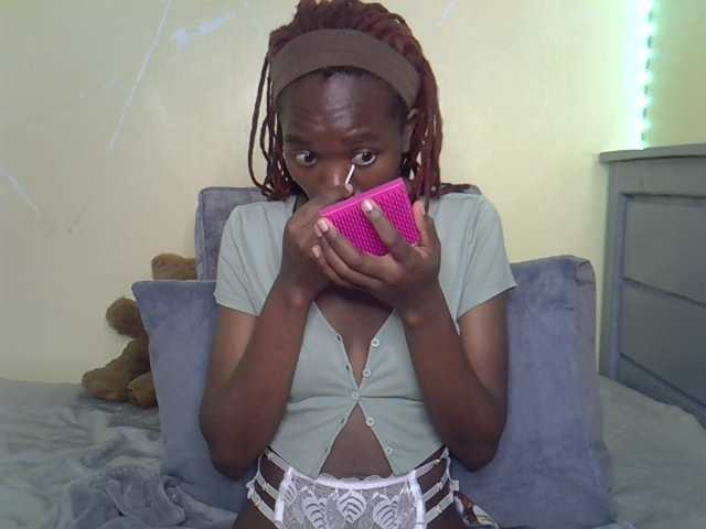 Eboniana live cam on BongaCams