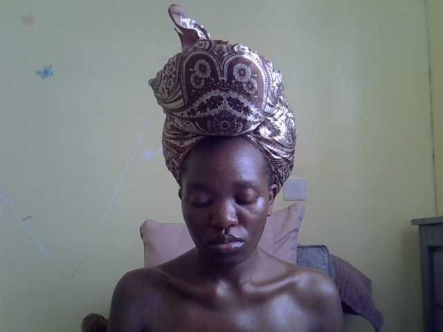 Eboniana live cam on BongaCams