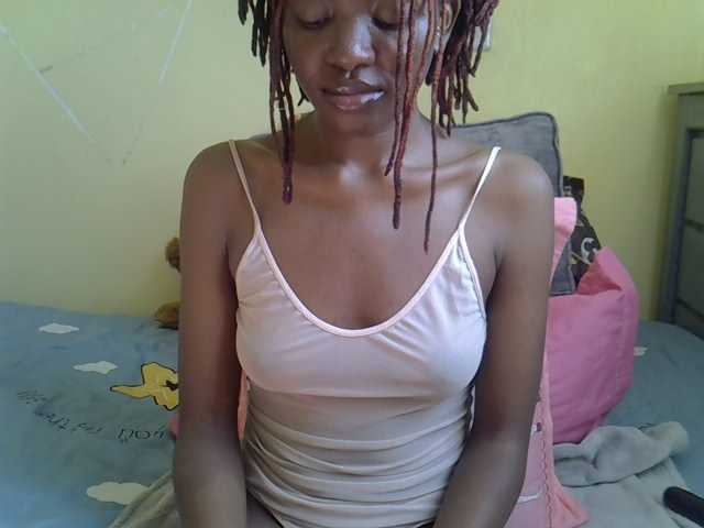 Eboniana live cam on BongaCams