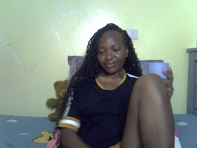 Eboniana live cam on BongaCams