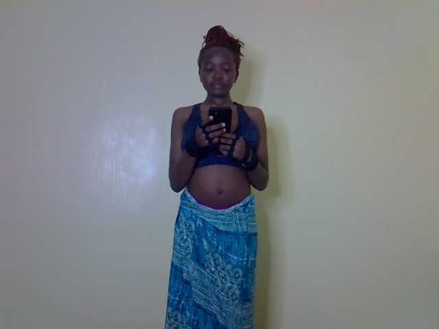Eboniana live cam on BongaCams