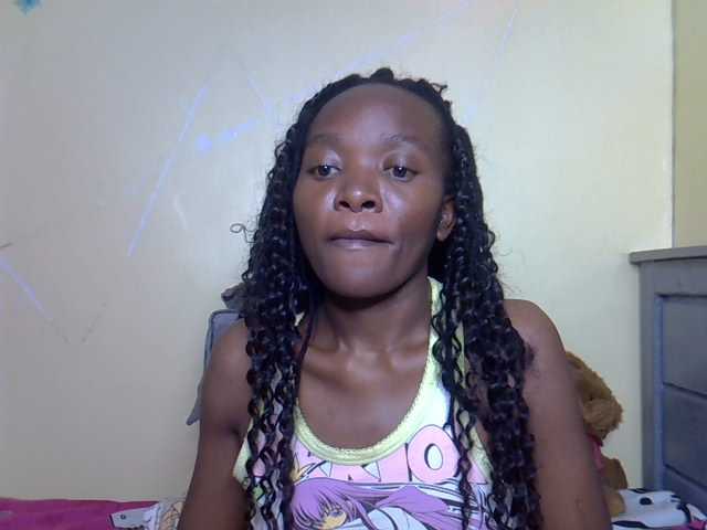 Eboniana live cam on BongaCams
