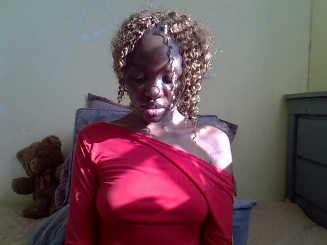 Eboniana live cam on BongaCams