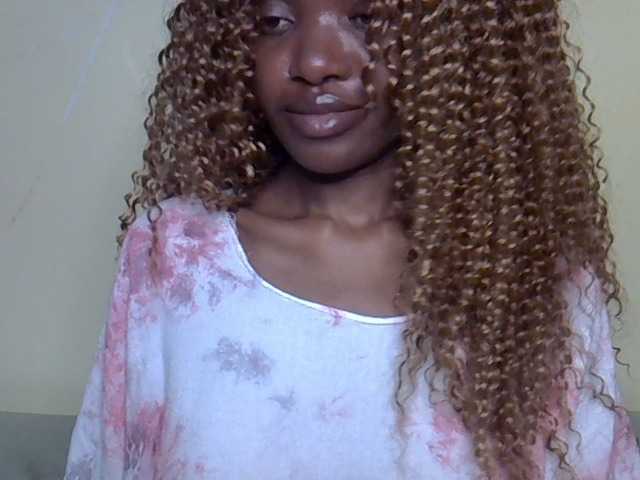 Eboniana live cam on BongaCams