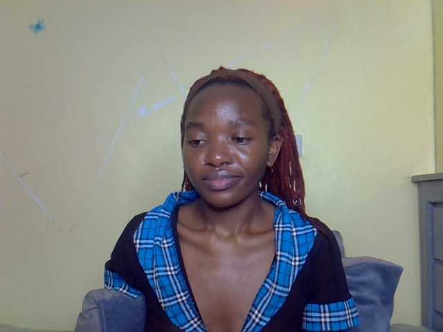 Eboniana live cam on BongaCams