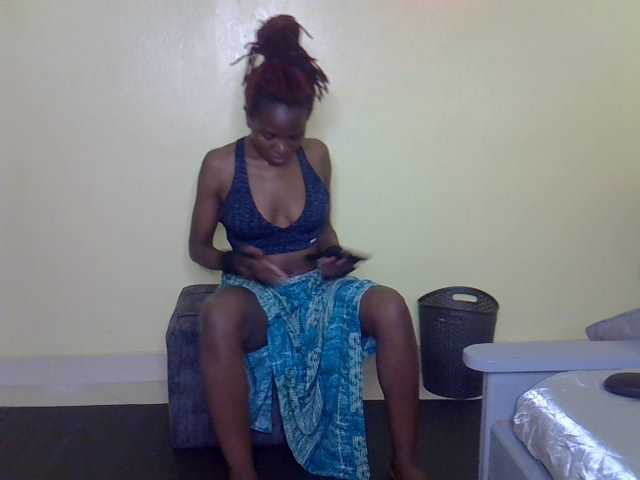 Eboniana live cam on BongaCams