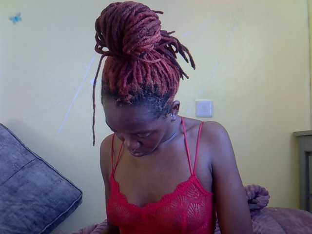 Eboniana live cam on BongaCams