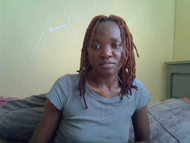 Eboniana live cam on BongaCams