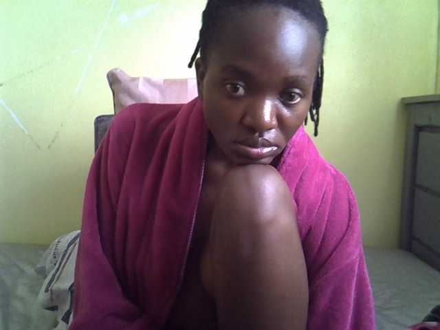 Eboniana live cam on BongaCams