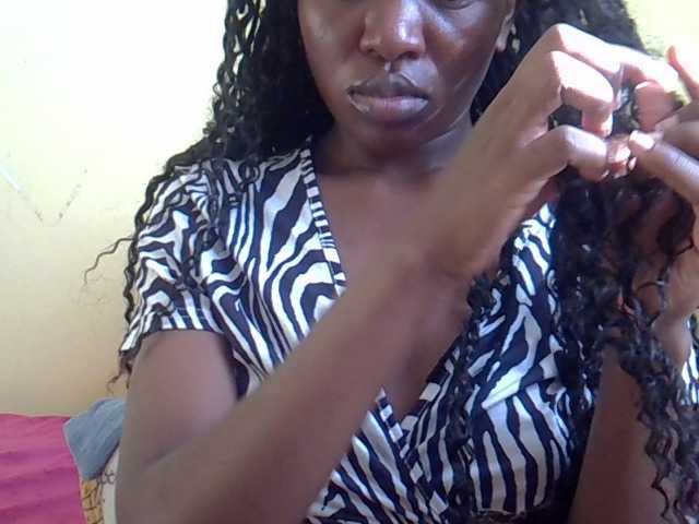 Eboniana live cam on BongaCams