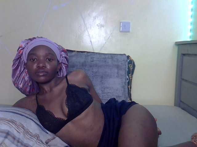 Eboniana live cam on BongaCams