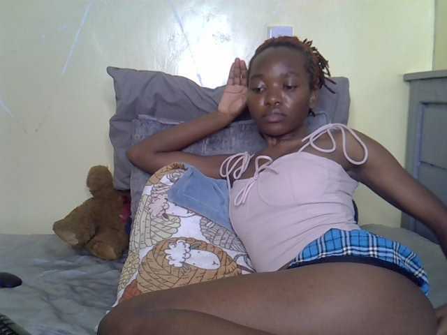Eboniana live cam on BongaCams