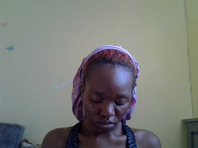 Eboniana live cam on BongaCams