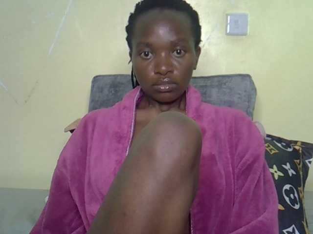 Eboniana live cam on BongaCams