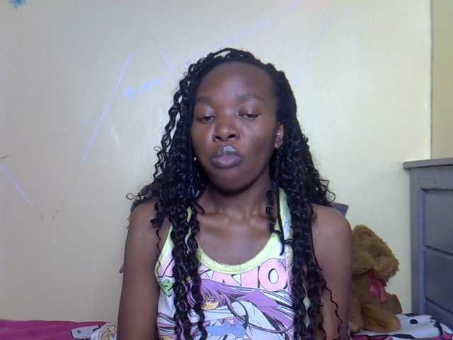 Eboniana live cam on BongaCams