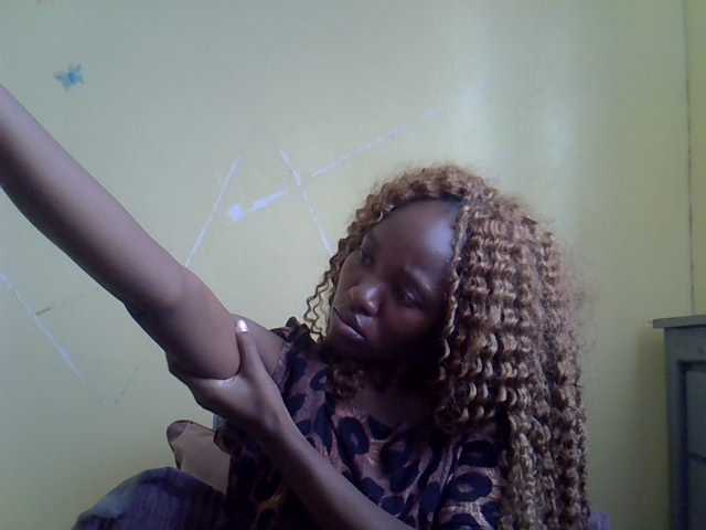 Eboniana live cam on BongaCams