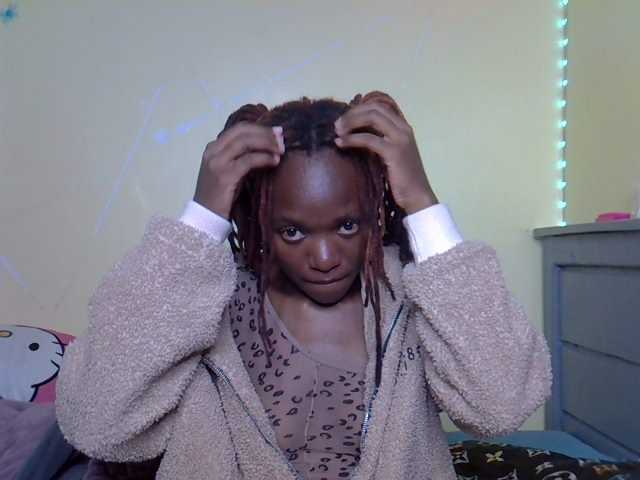 Eboniana live cam on BongaCams