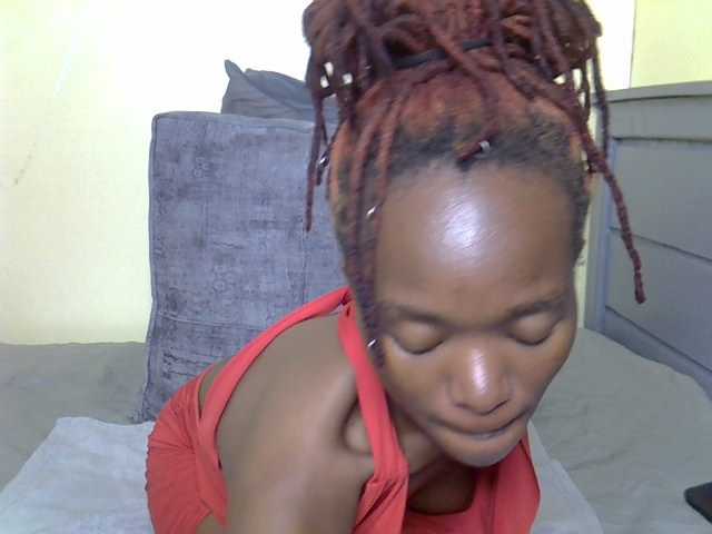 Eboniana live cam on BongaCams