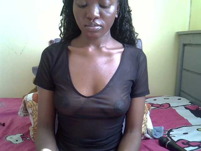 Eboniana live cam on BongaCams