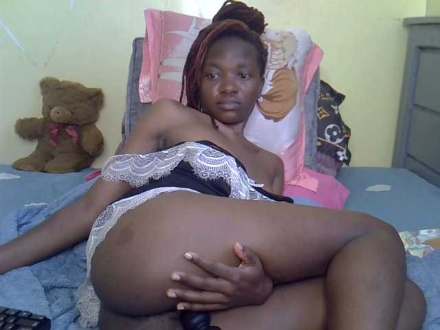 Eboniana live cam on BongaCams