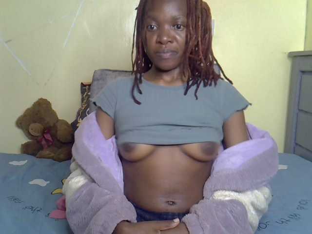 Eboniana Live Cam pe BongaCams