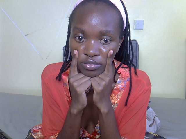 Eboniana live cam on BongaCams