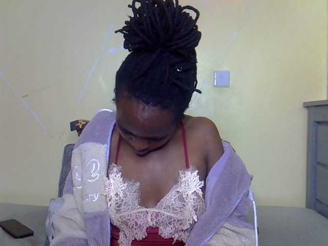 Eboniana live cam on BongaCams