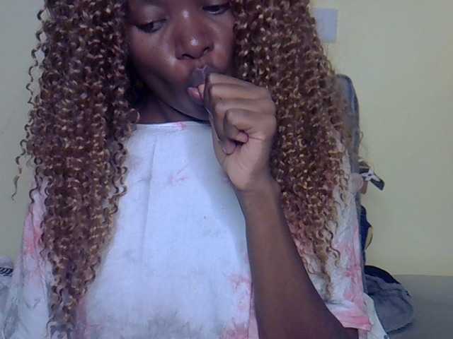 Eboniana live cam on BongaCams