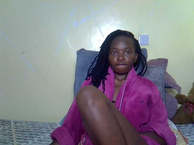 Eboniana live cam on BongaCams