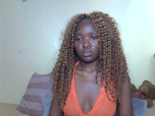 Eboniana live cam on BongaCams