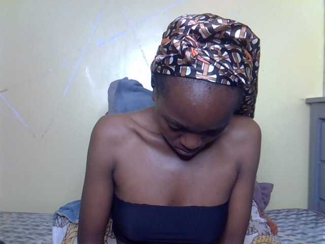 Eboniana live cam on BongaCams