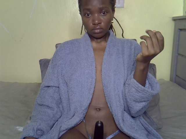 Eboniana live cam on BongaCams