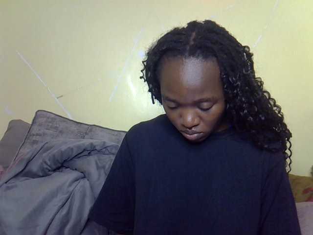 Eboniana live cam on BongaCams