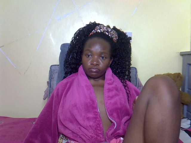 Eboniana live cam on BongaCams