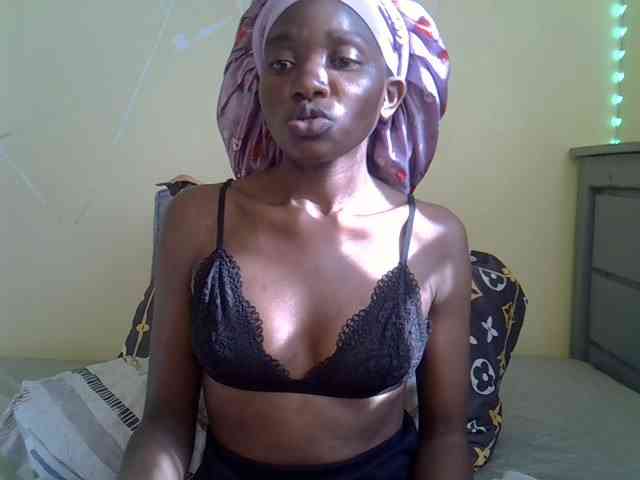Eboniana webcam