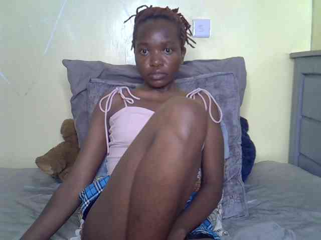 Modèle: Eboniana
