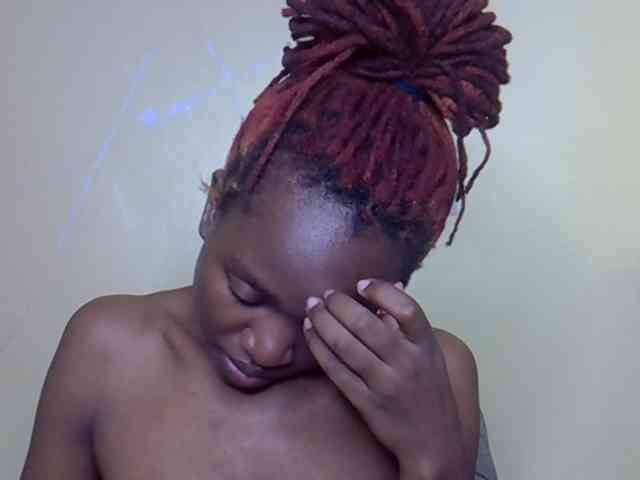 Eboniana Live Webcam on BongaCams