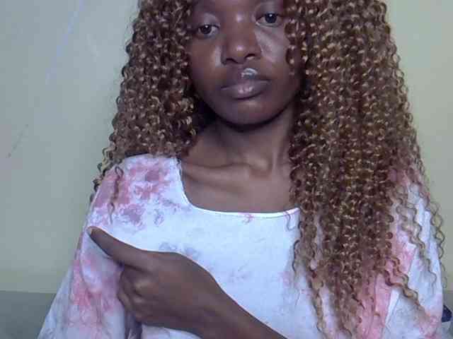 Modèle: Eboniana