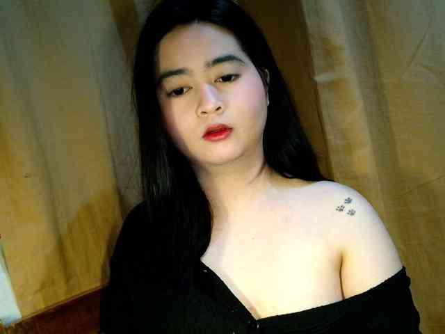 candymuse Live Webcam on BongaCams