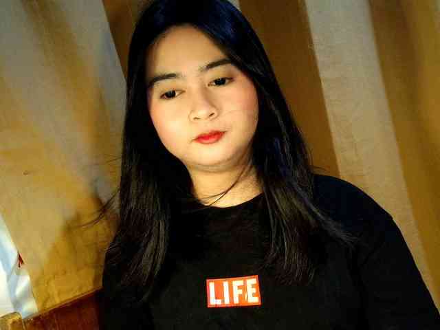 candymuse Live Webcam on BongaCams